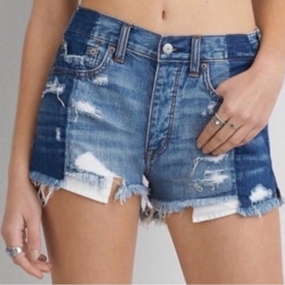 Women's American Eagle Vintage High Rise Festival Jean Shorts Two tone size 4